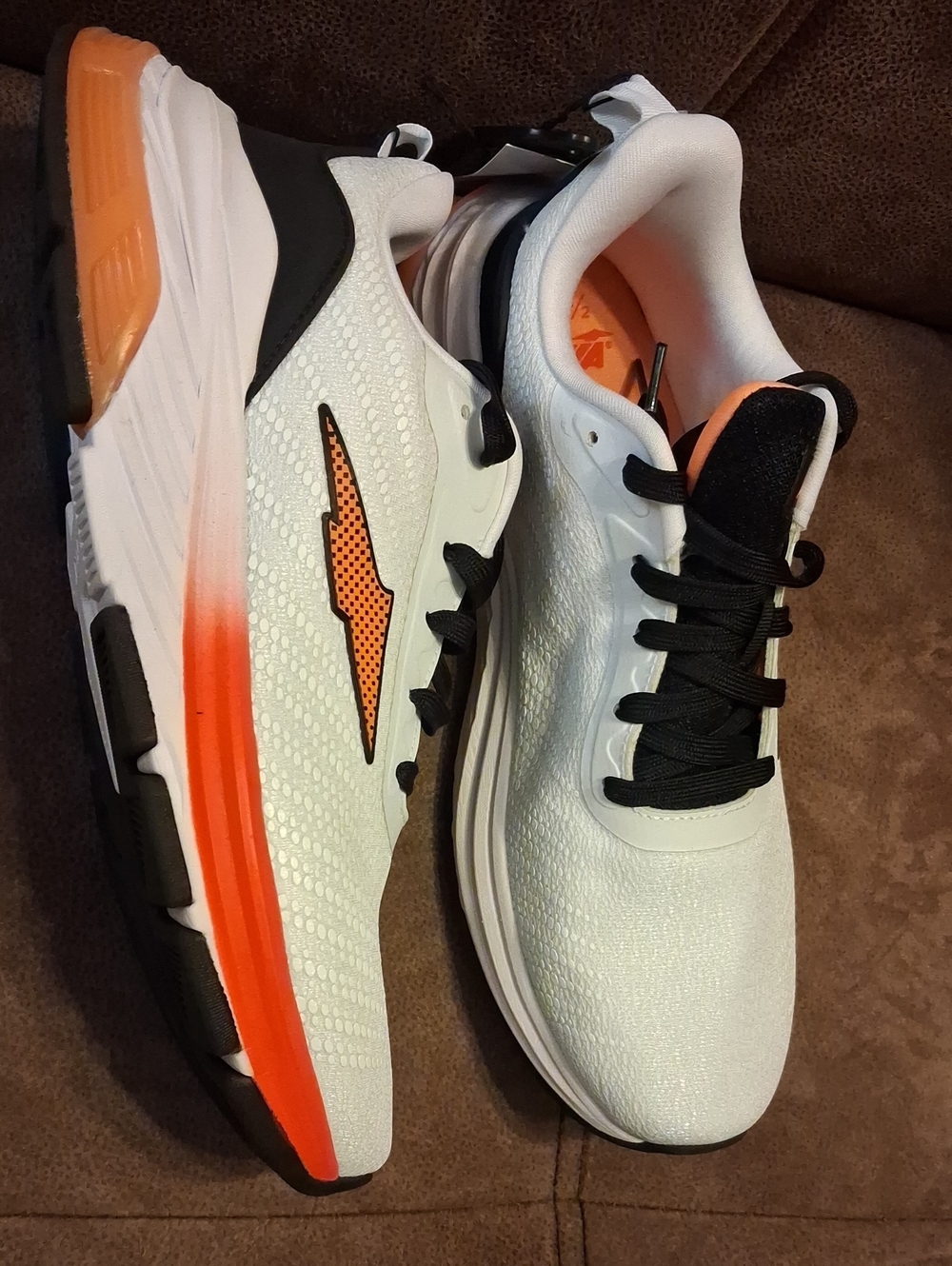 Avia Men's Hypersonic Orange And White Breathable Athletic Shoes 11 1/2